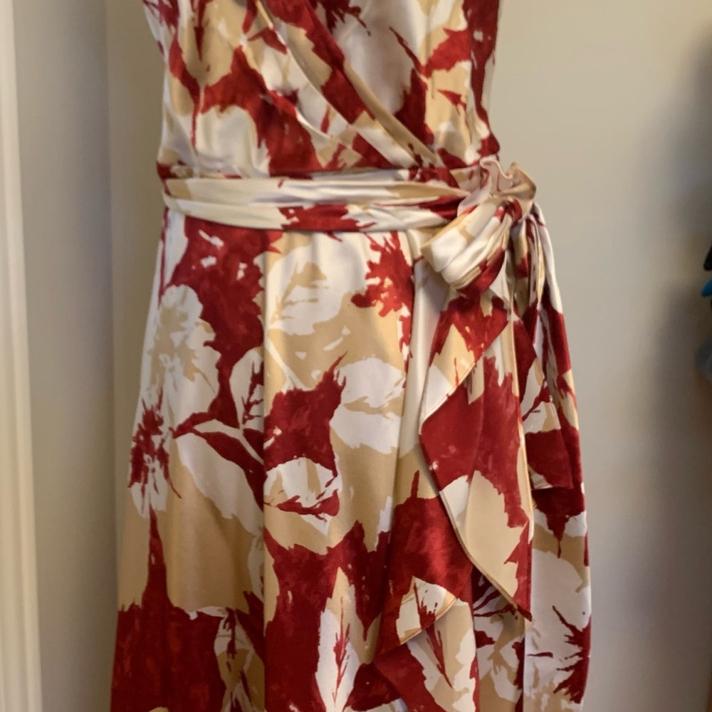 Beautiful BCBG summer dress - Picture 10 of 11